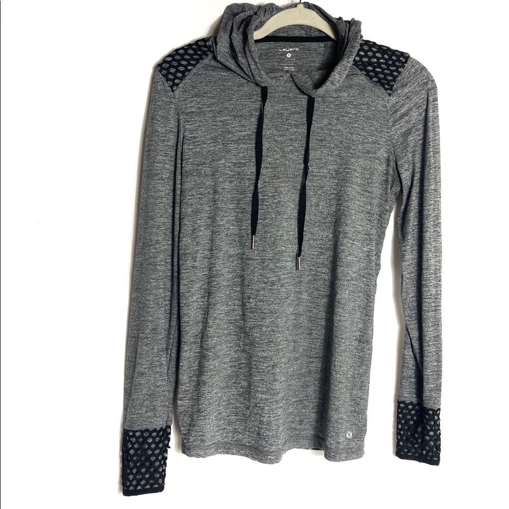 Layer 8 qwick dry hooded pullover a